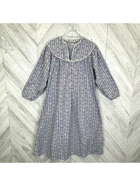 Lanz Of Salzburg Other - Lanz of Salzburg Flannel Nightgown Womens Size Medium Heart Print Cottagecore